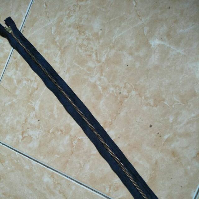 Resleting jaket merk ykk