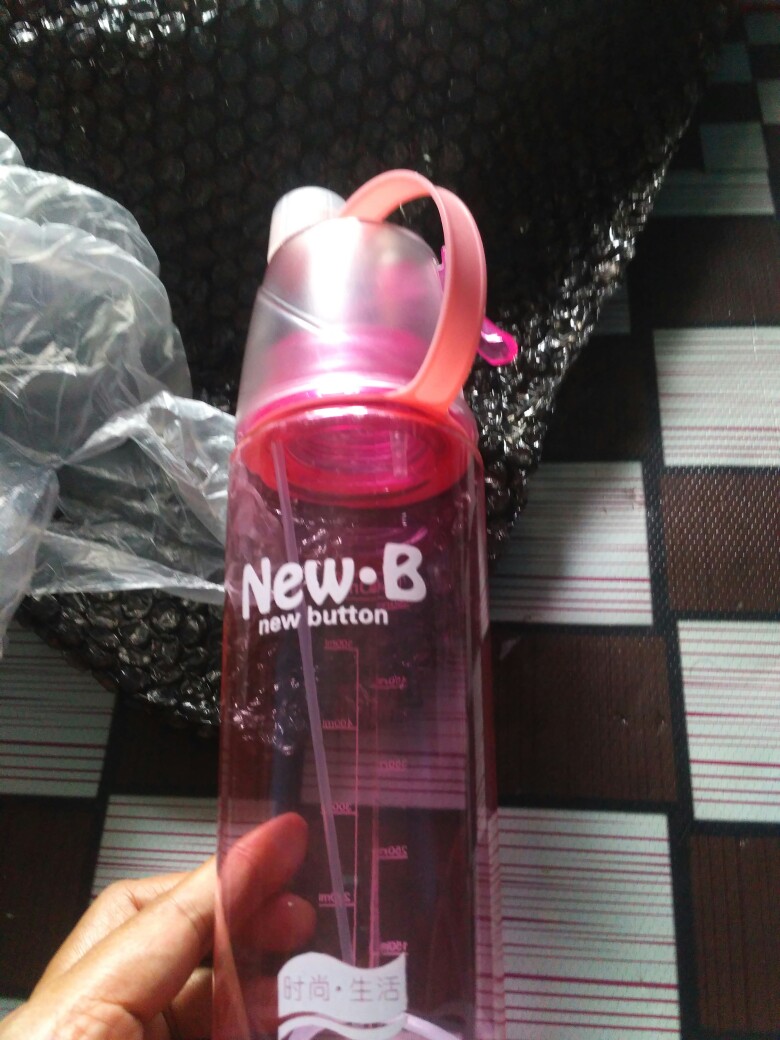 Now E New B Button Bottle 600ml Botol Minum Semprot Sport Spray Water