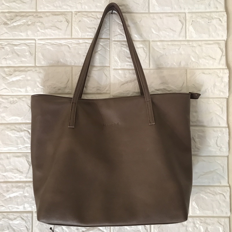 Preloved totebag merche