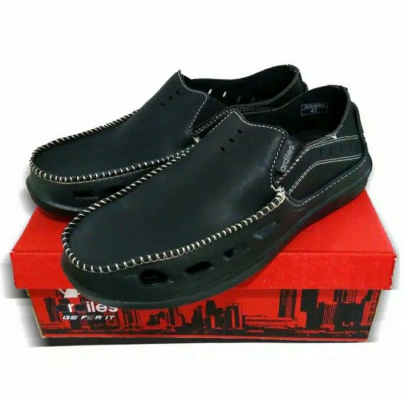 Ardiles Insomnia Sepatu Pria Anti Slip Enak Dipakai Saat Hujan Abu Abu 43