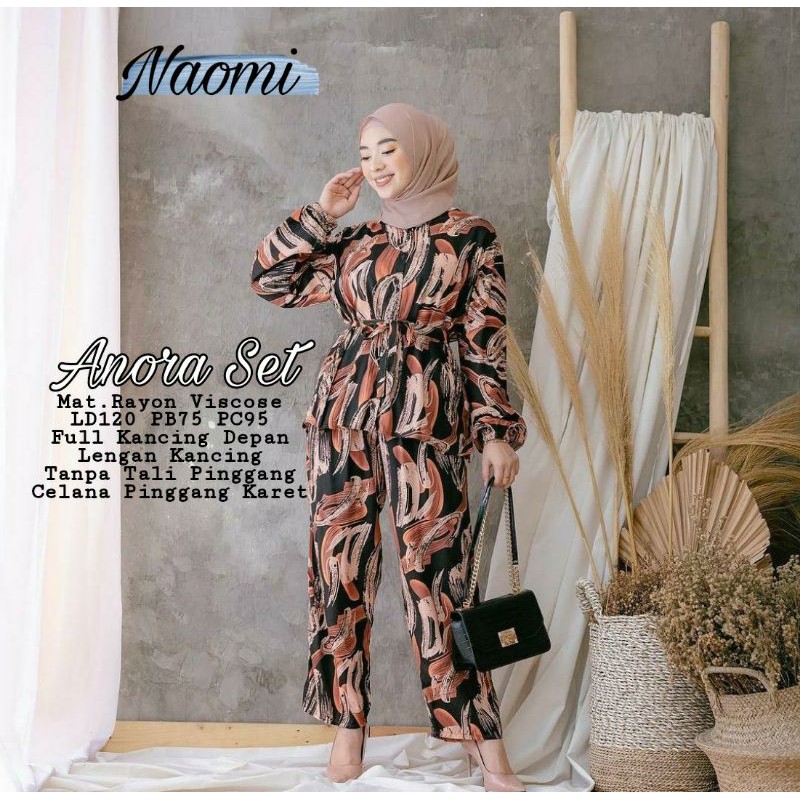 ANORA SET BY NAOMI