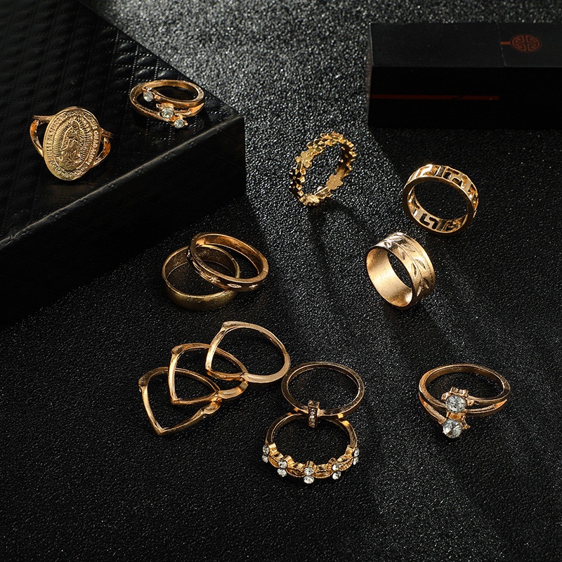 13pcs / Set Cincin Knuckle Bahan Alloy Hias Berlian Warna Emas Untuk Wanita