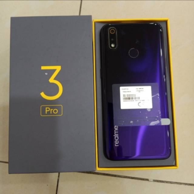 Realme 3 Pro 4/64  Snapdragon 710 Fullset