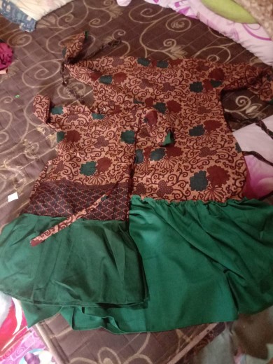 Batik Couple Keluarga Sania Ruffle Ori Ndoro Jowi Dnt Motif Rempel Hijau