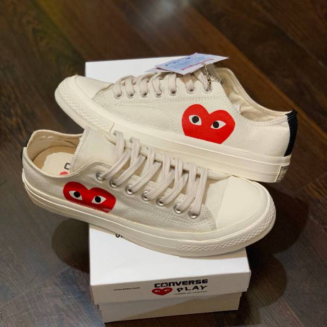 Converse cdg low