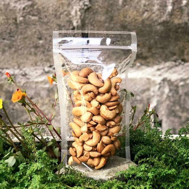 

KACANG METE KEMASAN EKONOMIS