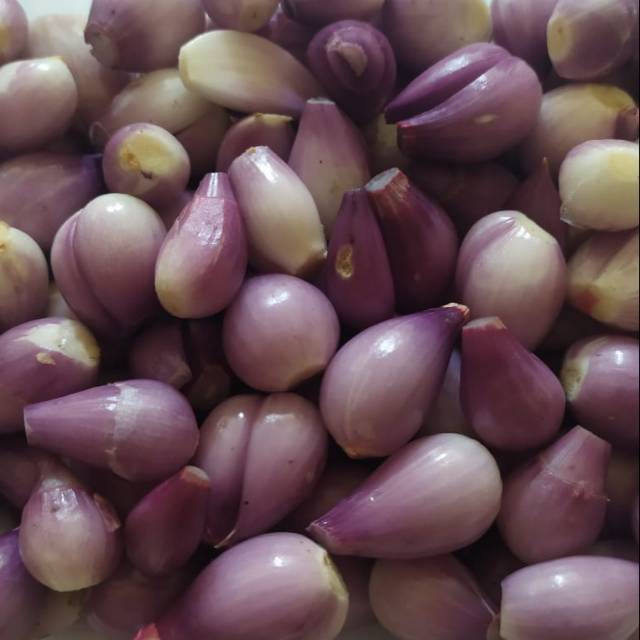 

Bawang Merah Brebes Kupas 1Kg