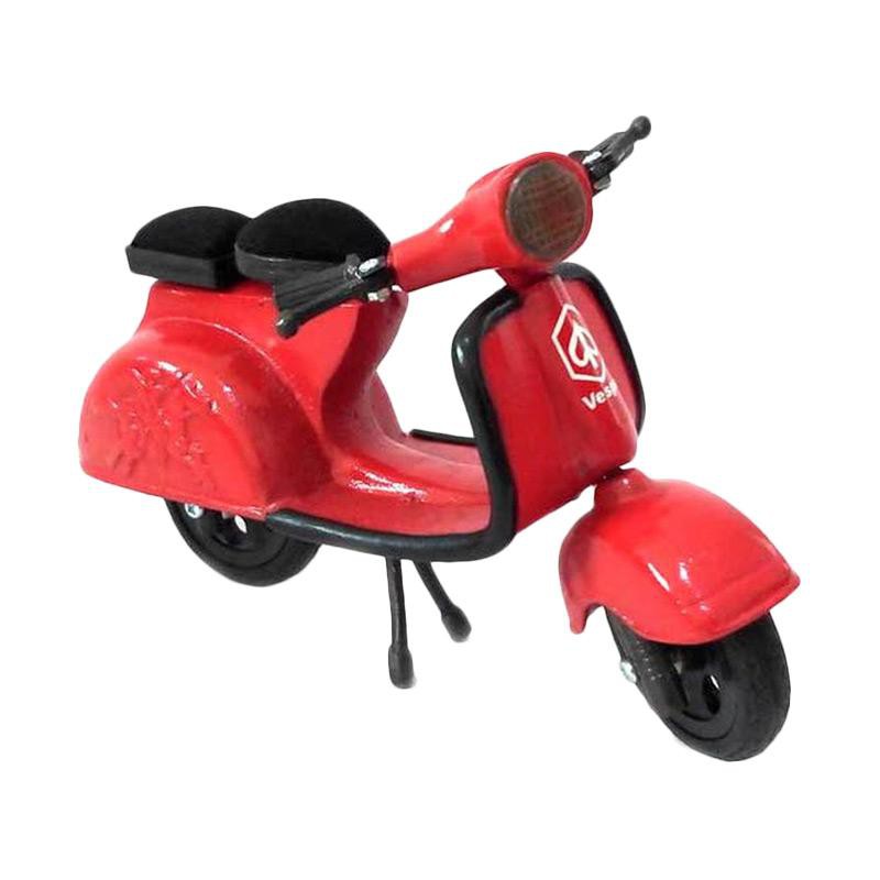 Central Kerajinan Motor Vespa Miniatur - Merah