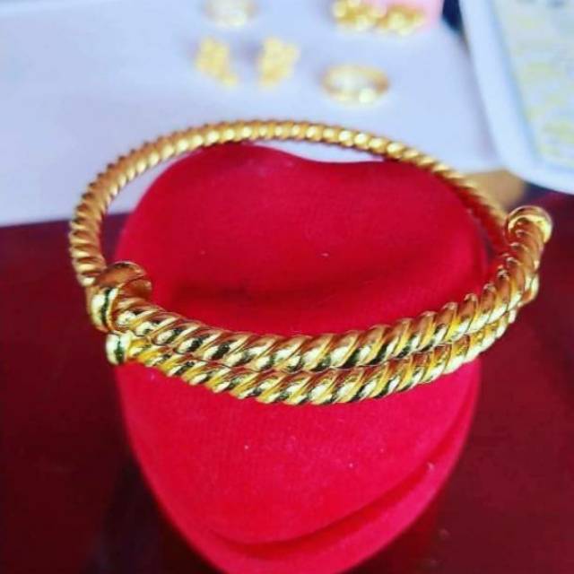 Gelang Putar Emas london 24K kadar 99 99 Shopee Indonesia Gelang Putar Emas london 24K kadar 99 99 Shopee Indonesia