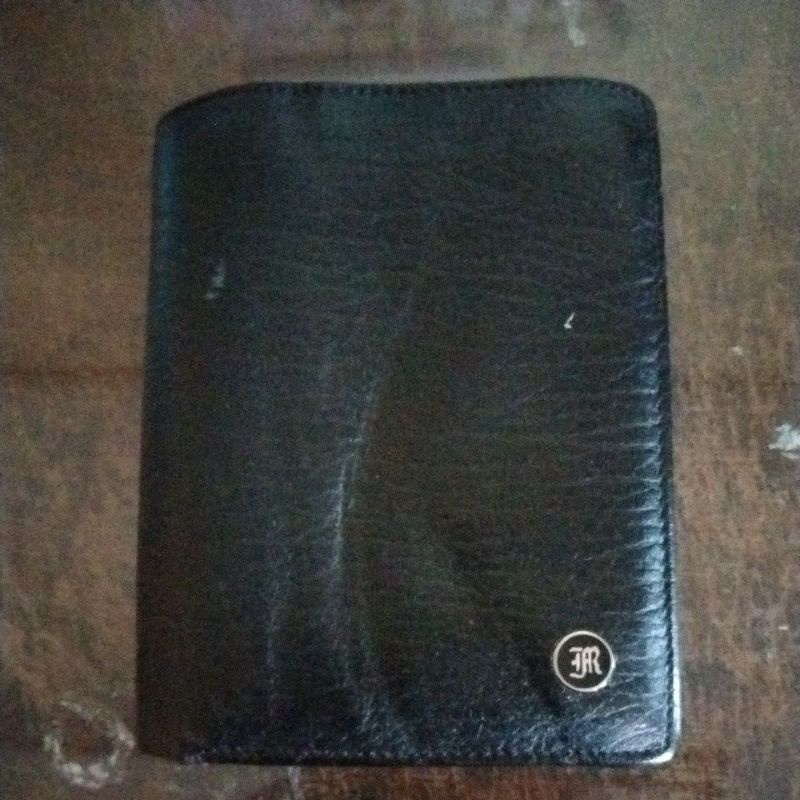 Esquire dompet kulit (kk umishirai)