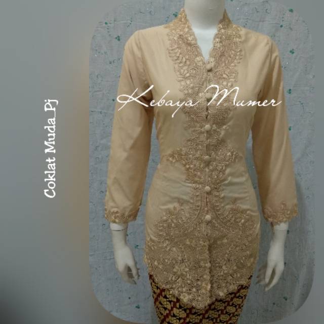 Kebaya Encim Murah. Kebaya Bordir. Kebaya orange. Kebaya Lengan Panjang.Kebaya 3/4. Kebaya Merah. Orange. Kebaya Coklat. Kebaya Abu abu