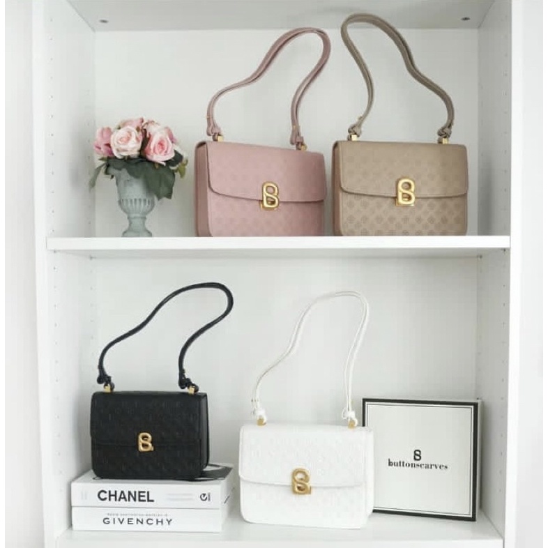 audrey monogram Buttonscarves