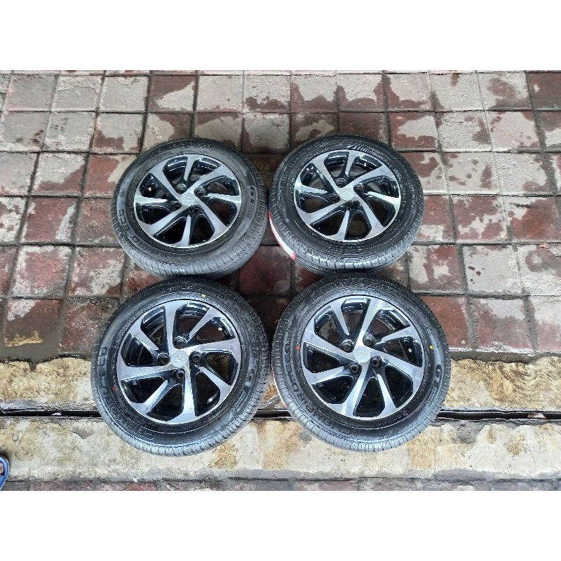 Velg Mobil Bekas COPOTAN AYLA TRD Ring14 Ban GT RADIAL 175 65 R14 AGYA KARIMUN DATSUN