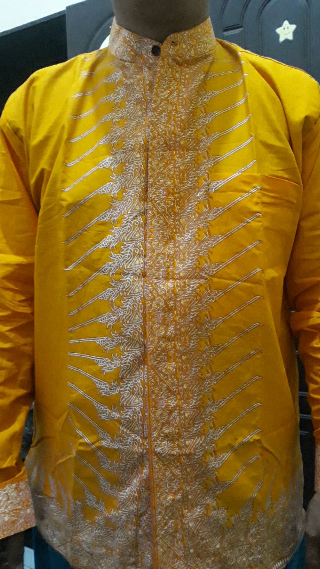 Batik Solo Koko Batik Pria Lengan Panjang Lapis Furing Abinaya Kuning Martowiro Atasan Modang Kuning