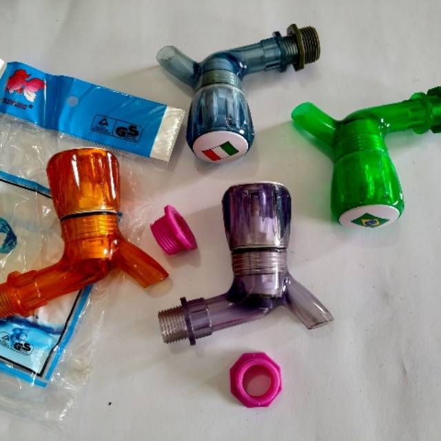 Kran Air PVC/ Kran Transparan Piala dunia / Kran tembok