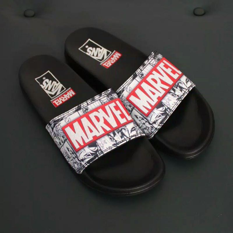 Sendal Selop Pria/Wanita Benassi New Marvel