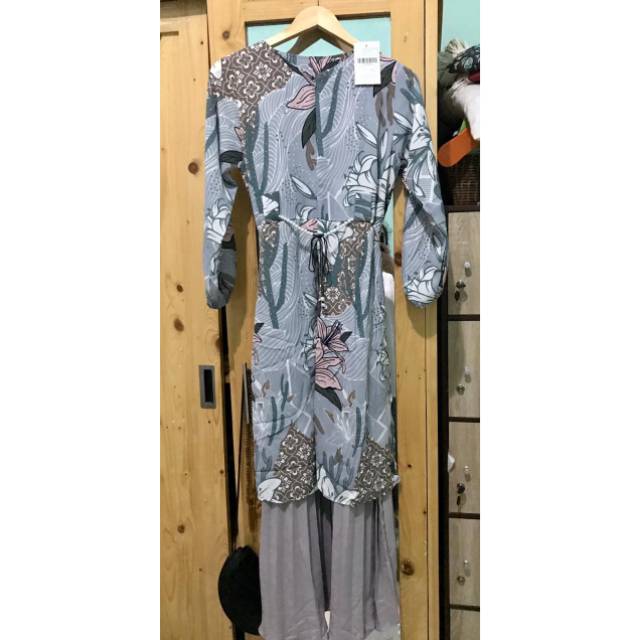 Gamis GRATIAS Busui restleting / Long dress plisket abu abu