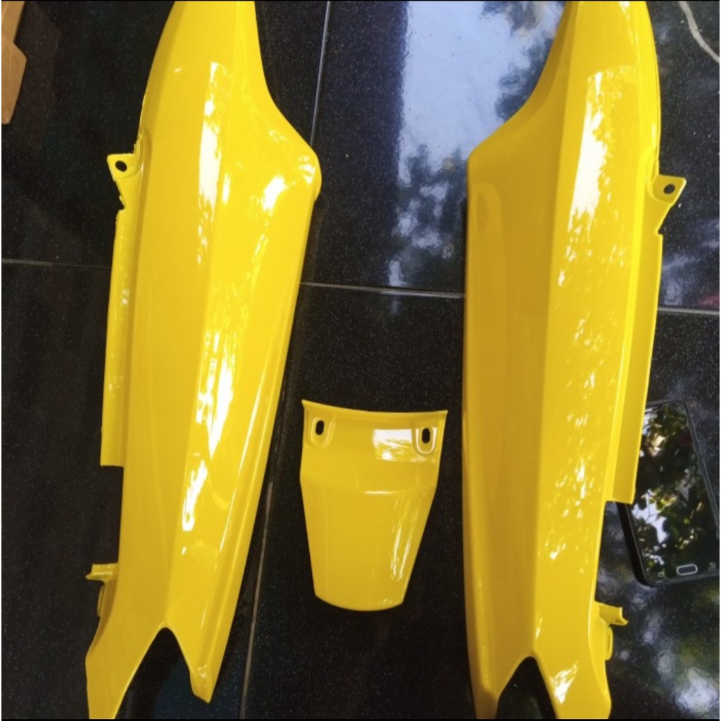 set body belakang mio sporty kuning 2005-2007