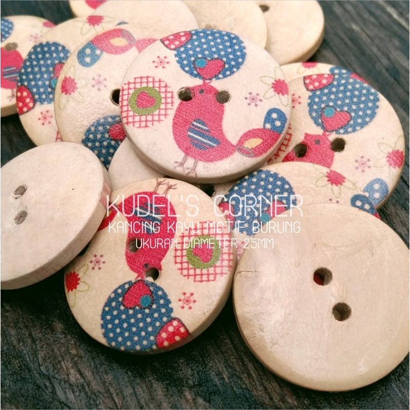 6pcs/stgh lusin kancing kayu bulat 2 lubang motif burung diameter 25mm/2,5cm