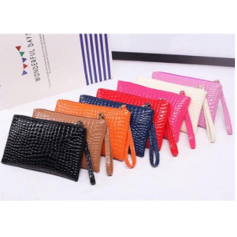 OVERFLOWS.ID Dompet Wanita Model Bintik Pouch Resleting Croco Tempat Hp Koin Serbaguna