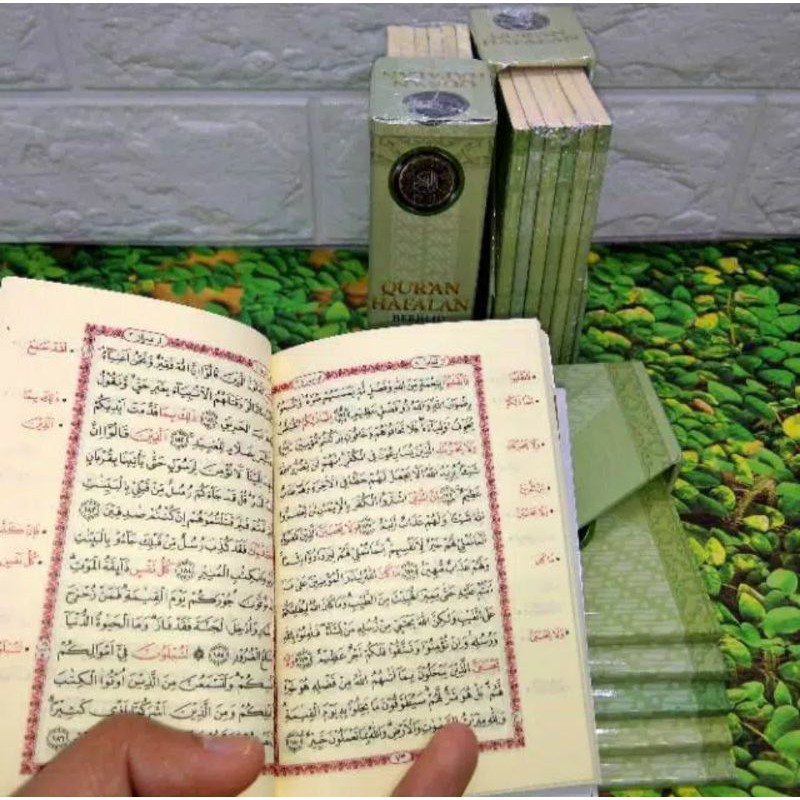 AL QURAN HAFALAN PER 5 JUZ AL MAHIRA REGULER