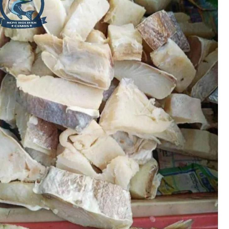 

PROMO HARI INI ikan asin jambal roti potong( 1kg)