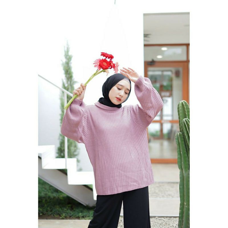 Turtle Neck Wanita Tangan Balon Panjang / Kaos Polos Turtle Neck Lengan Balon