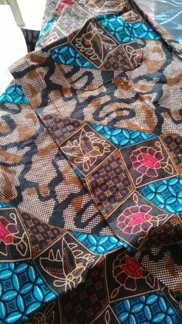 Promo  7.7 Mega Sale Kemeja Batik Lengan Panjang M L Xl