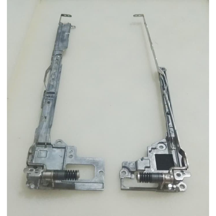 Engsel Toshiba Satellite K30 + Bracket