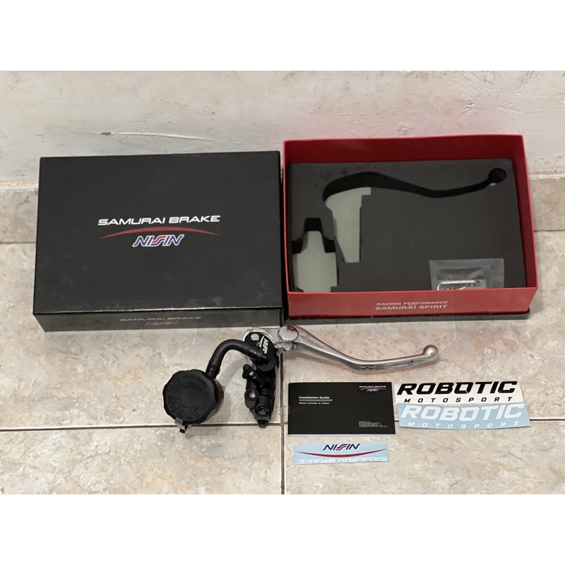 Master rem Nissin Radial Hitam