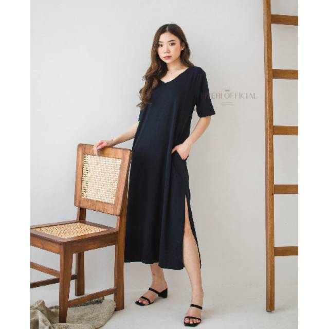 HYERIES VEBY Dress / Dress Casual Wanita / Side Slit Dress / Loose Maxi Dress Polos / Dress Jumbo