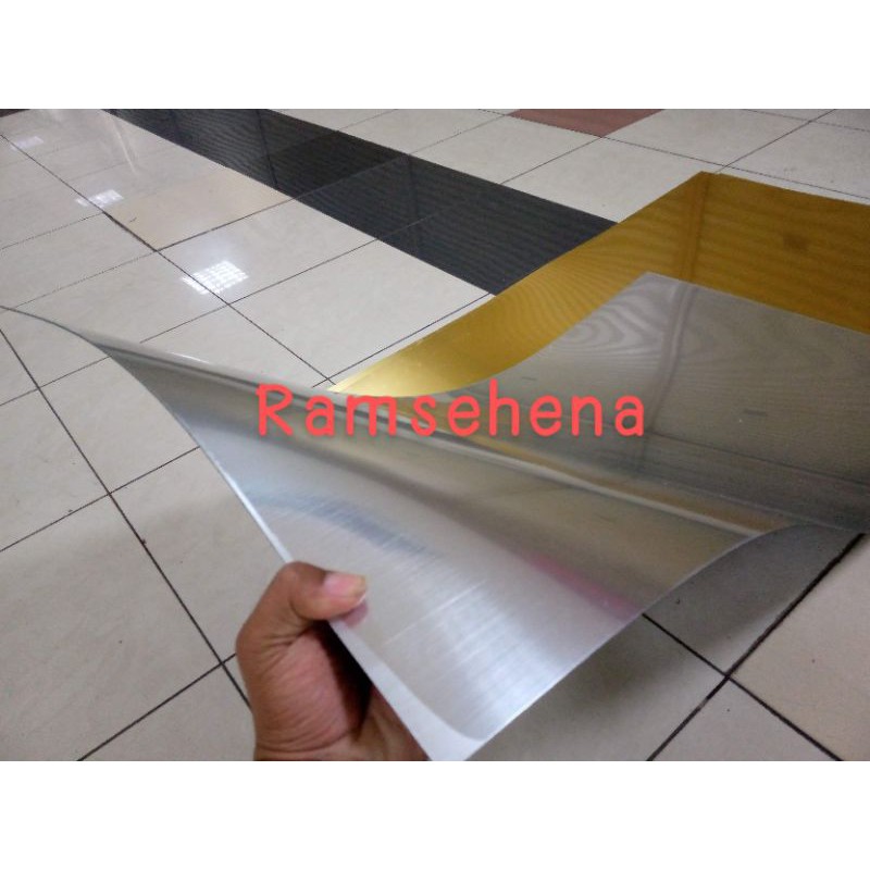 

HenJO Gravoply/Bahan Name Tag/Hairline/Gold/Silver/60x120Cm Tebal 1.5mm
