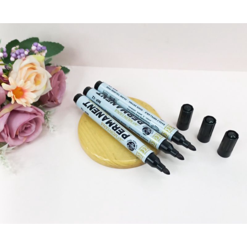 Spidol Hitam Isi 12Pcs Spidol Montana Permanent Marker Mp-12