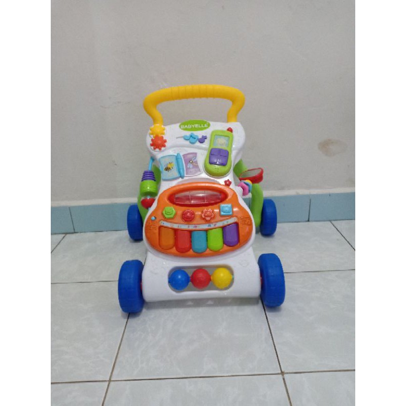 Preloved Babyelle Baby Walker