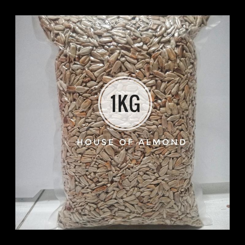 

READY! SUN FLOWER SEED ROASTED 1KG / BIJI BUNGA MATAHARI KUPAS (KUACI) MURAH