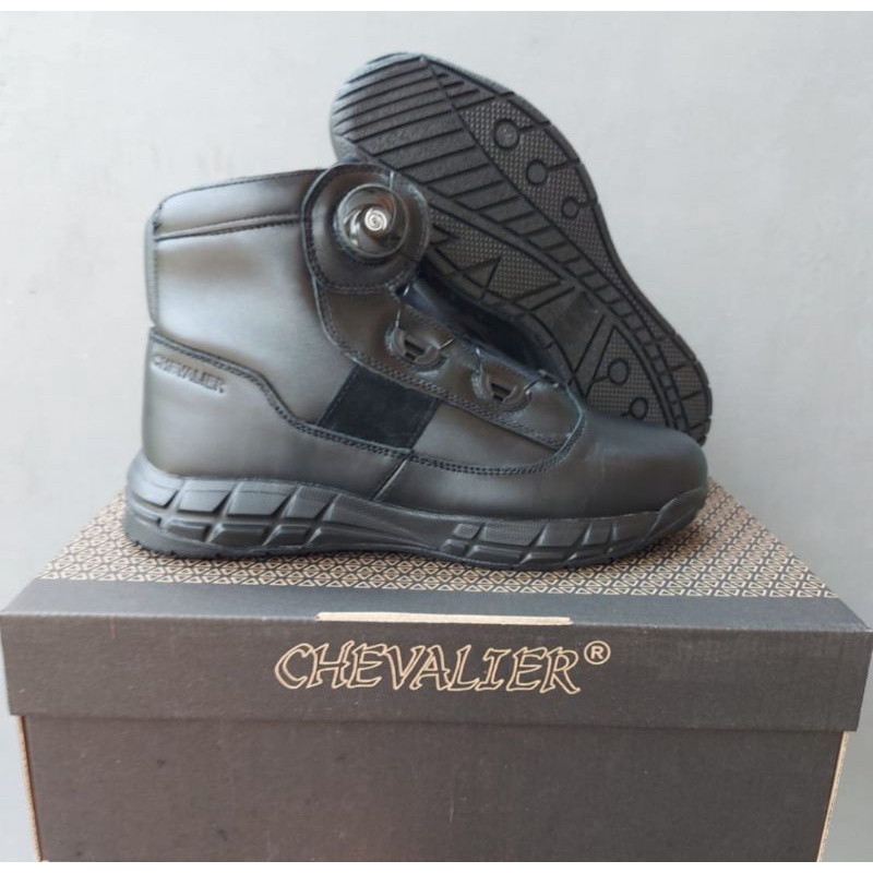 sepatu chevalier midtrax tali putar