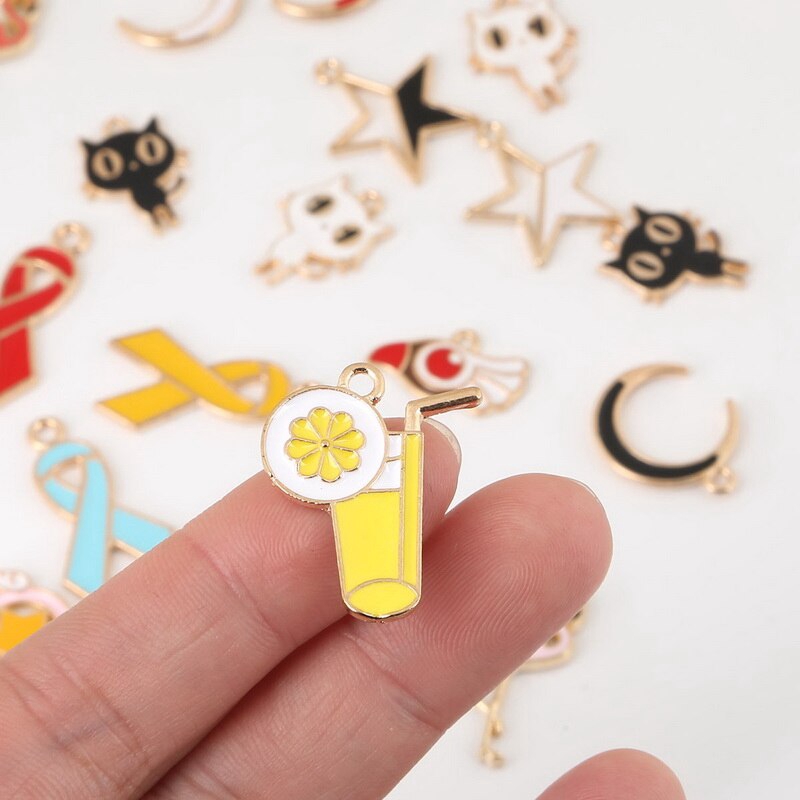 Liontin Enamel Bentuk Hewan Bulan Bintang Pita Charms Untuk Membuat Perhiasan