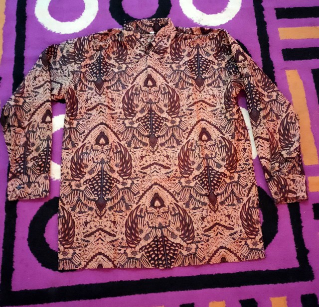 Kemeja Batik Pria Motif Mataram Coklat Terbaru