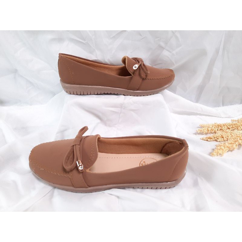 Milicca Sepatu Wanita Flat &amp; Ballerina Bivali