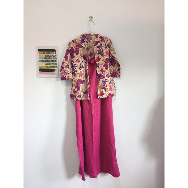 Preloved gamis dress dan outer batik kupu pink fuschia ______UP nadjani maima ria miranda hijup