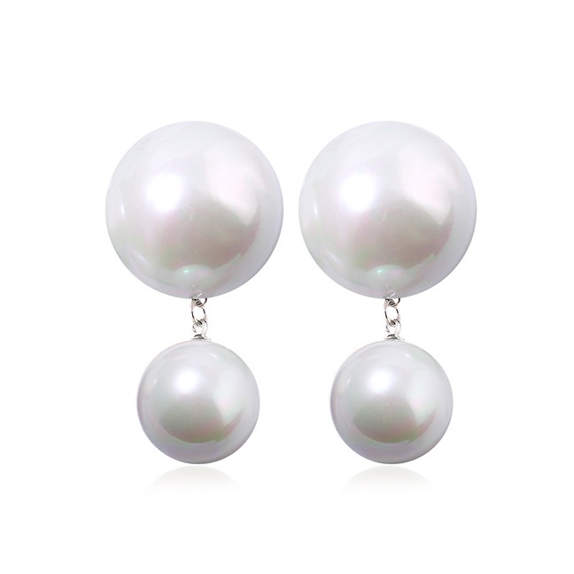 LRC Anting Tusuk Fashion White Pearl Earrings F33188