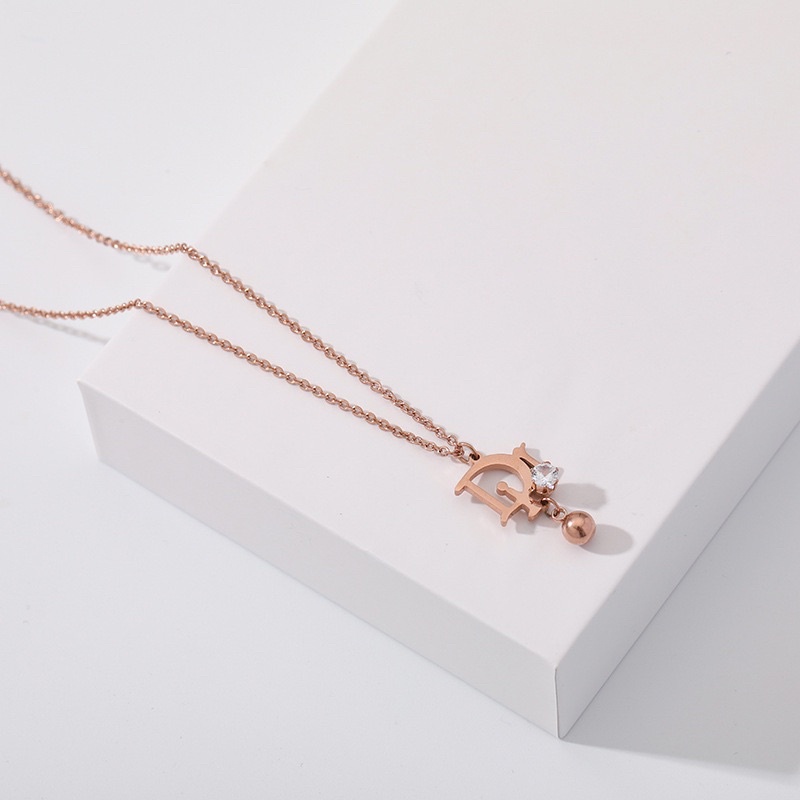 kalung huruf d cantik titanium asli rose gold diamonde