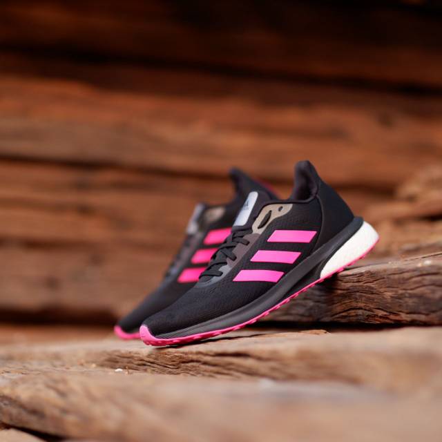 WARNING ADIDAS ASTRARUN BLACK PINK