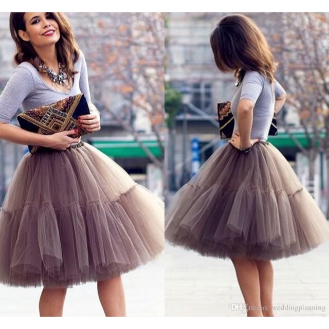 Rok Tutu Tingkat Megar