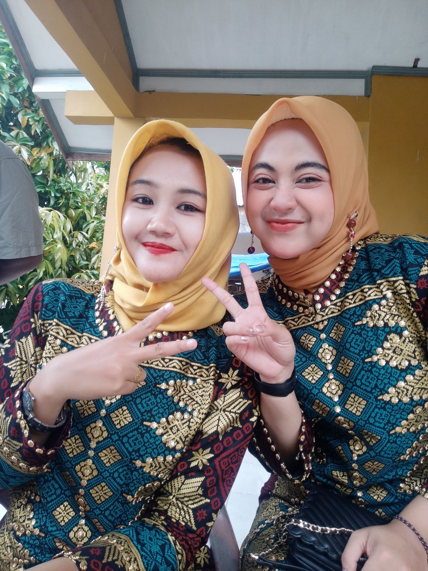 Setelan Kurung Dan Rok Malika  Songket Batik Jupri Batik Couple( Ada Cowok Dan Anak Foto Terpisah)