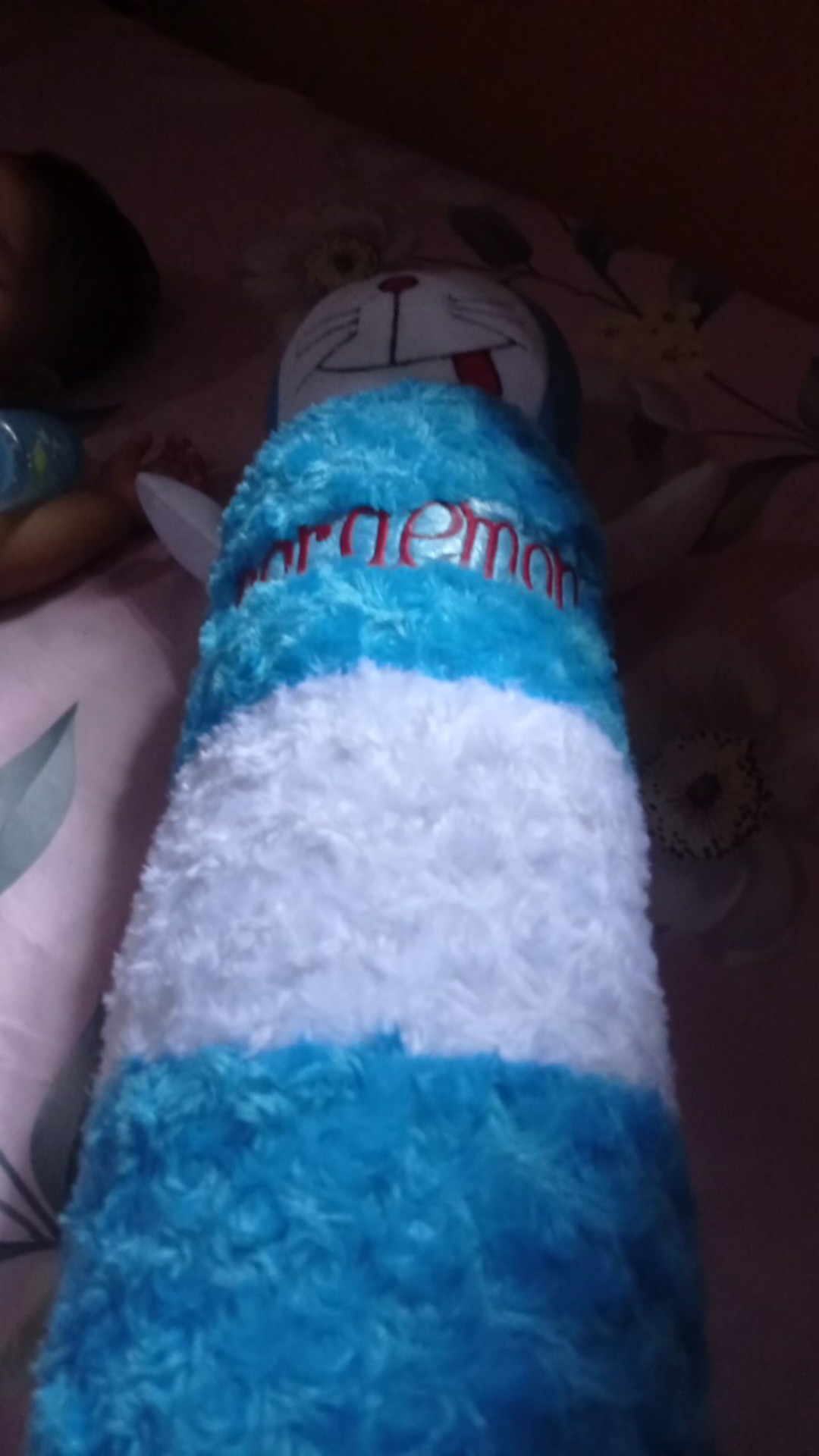 Boneka Guling Bulu  Karakter Tinggi 75cm