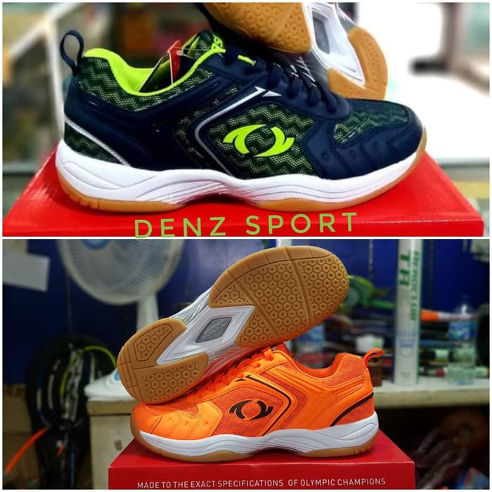 sepatu badminton astec cypher original