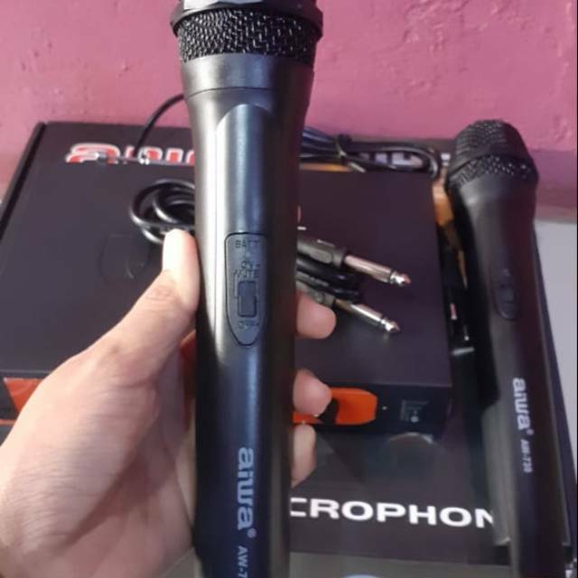 aiwa naiwa mic karaoke wireless system mik wireles mikrophone profesional pro suara audio sound voka