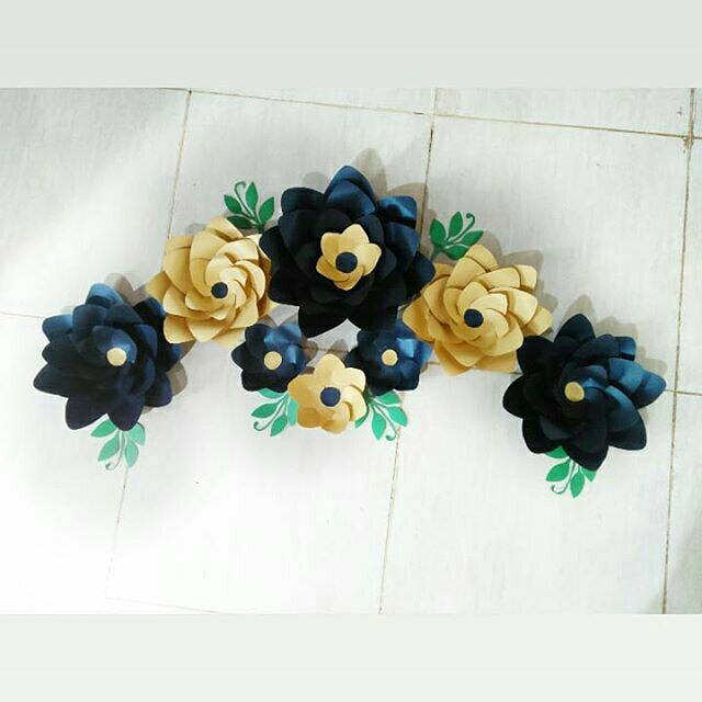 paper flower dekor tunangan
