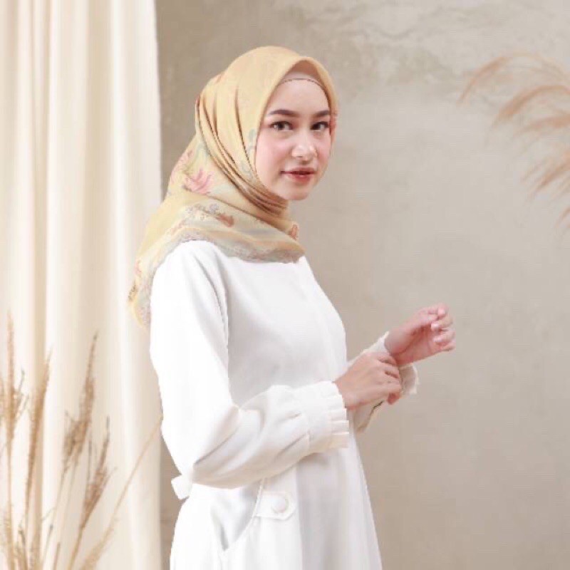 Veselka Scarf Magali yellow - Preloved